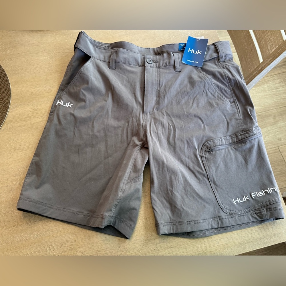 Huk Shorts NXTLVL 10.5” – Grey – NWT